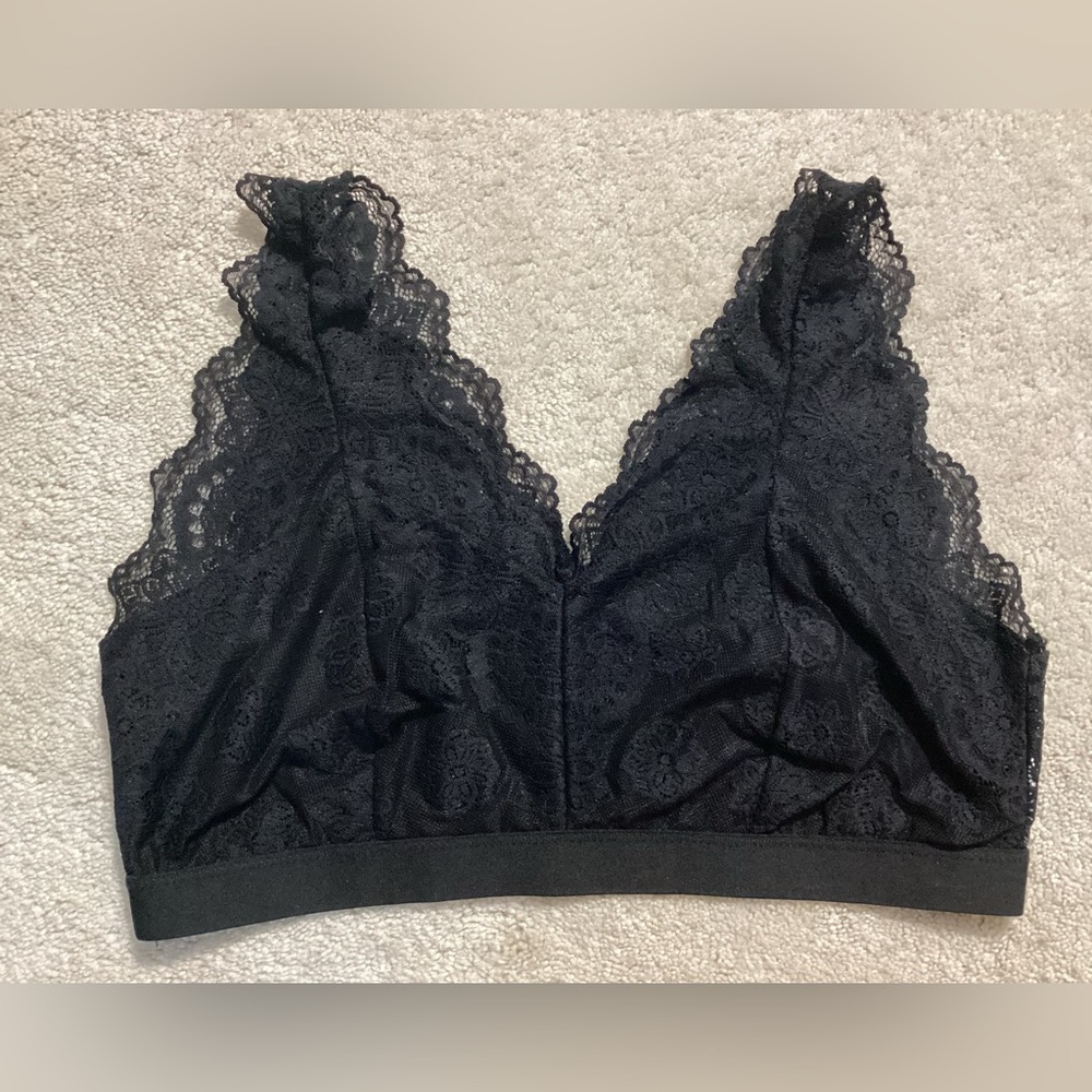 NWOT Black lace bralette